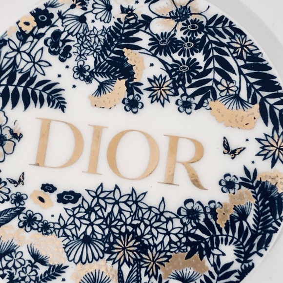 Christian Dior Paris VIP Exclusive Luxury Accessory Charm Christmas Ornament - Picture 4 of 6